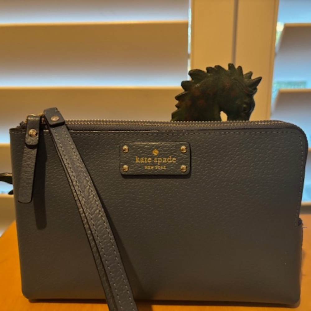 Leather wristlet